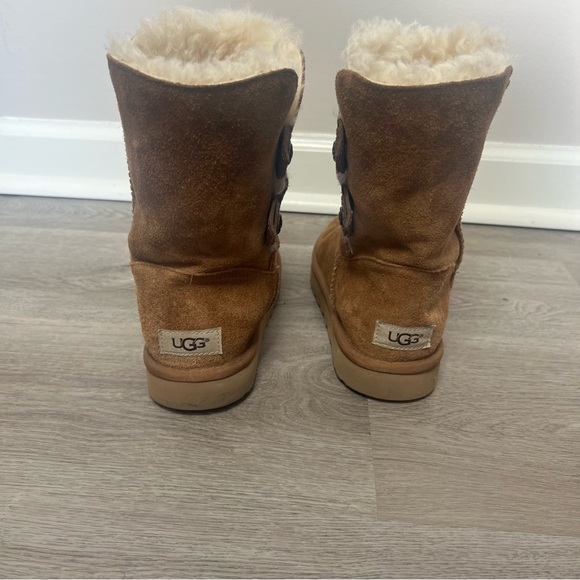 Ugg Bailey Button Chestnut Color Boots - Picture 13 of 16
